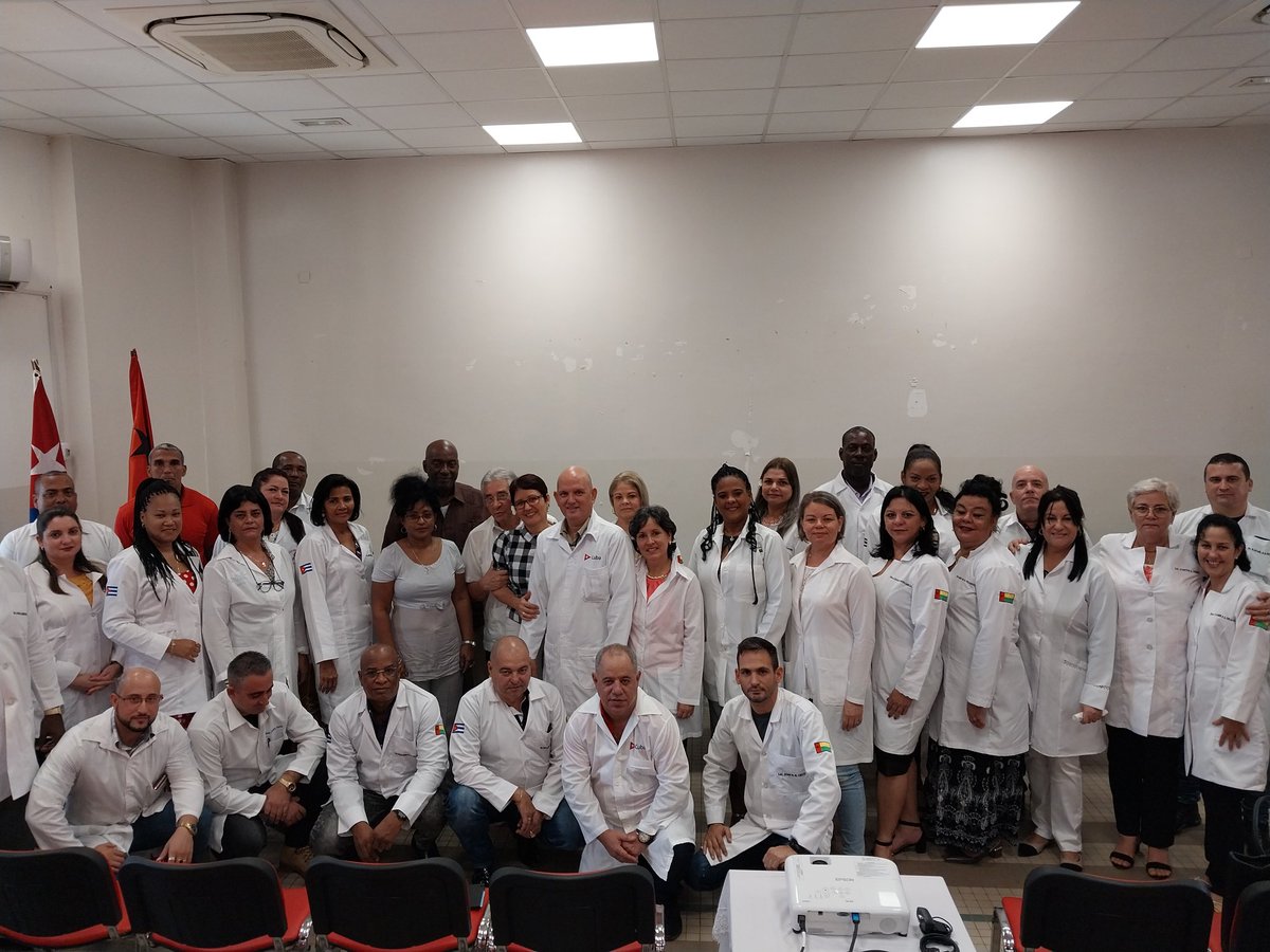 Los integrantes de #BMCGuineaBissau celebramos con júbilo el #65Aniversario de nuestra Revolución. #EstaEsLaRevolución
<a href="/CubacooperaGb/">CubaCoopera Guinea Bissau</a> 
<a href="/cubaengb/">Embajada de Cuba en Guinea Bissau</a> 
<a href="/WongCorrales/">Luis Armando Wong Corrales</a> 
<a href="/RauldelaPeaSil1/">Raul de la Peña Silva</a>