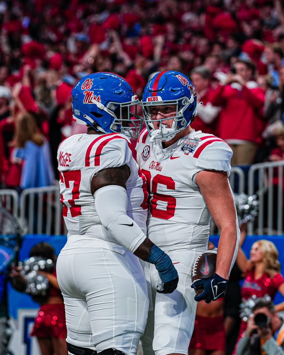 OleMissFB's tweet photo. There goes that man.

@cpkorn12 | #HottyToddy https://t.co/xVDzzzTC7v