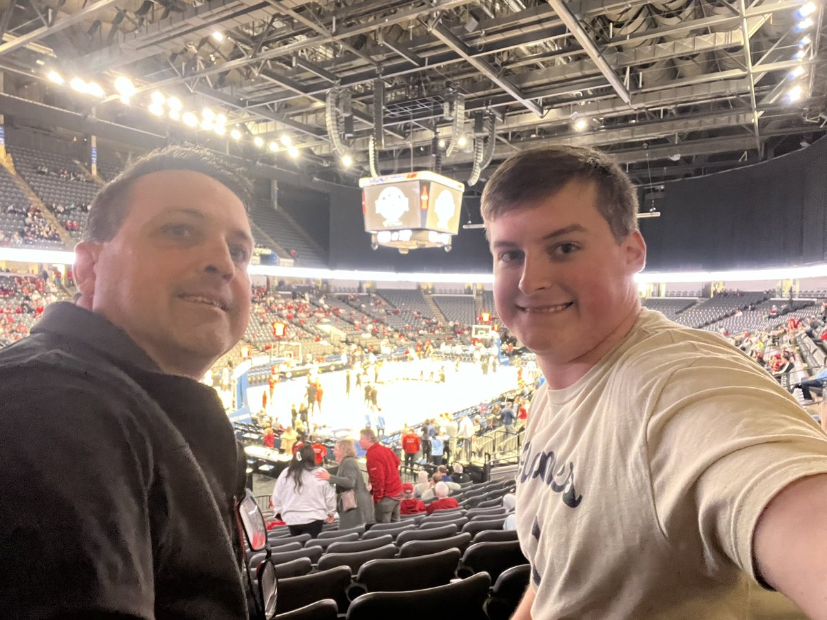 VoiceABSTrojans's tweet image. Our first time to see @BrodyPeebles 
live at collegiate level! 
Go Flames! Beat Bama!