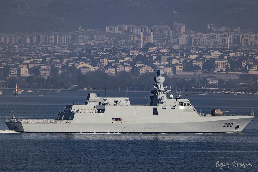 PNS BABUR (F-280)
