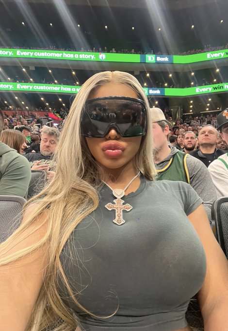 Muah https://t.co/SgDdFrVLnR