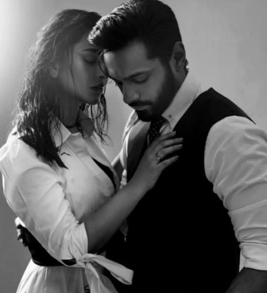 _kmzx's tweet photo. OMG 🫣🔥🔥❤️‍🔥❤️‍🔥❤️‍🔥

{#WahajAli #Murtasim #YumnaZaidi #YumHaj #Meerasim #TereBin } https://t.co/oIZGCyPRVY