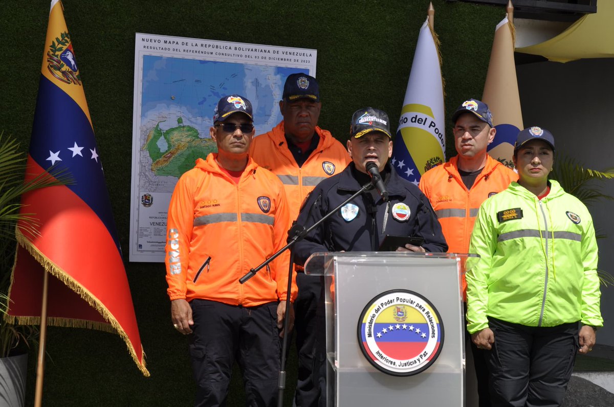 Cuerpo de Policía Nacional Bolivariana. tweet media