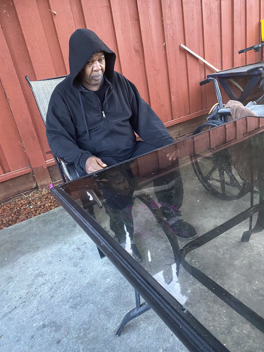 Julio76208963's tweet photo. . I guess giving up crystal meth has really done wonders for his complexion. Who needs a glowing complexion when you can have a park bench as your best friend? I bet he's just waiting for his social security payments so he can invest in a new line of designer park benches. https://t.co/x395YnYUu5