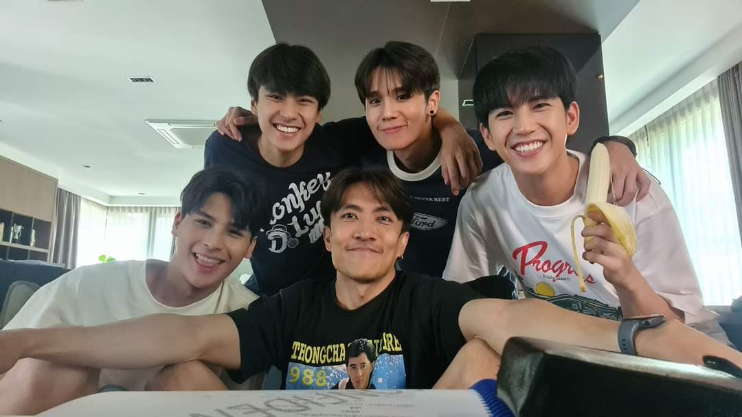 porr_patlnwza55's tweet photo. OHM PAWAT CAMEO ERA IKTR ❗ https://t.co/57PMShn7CU