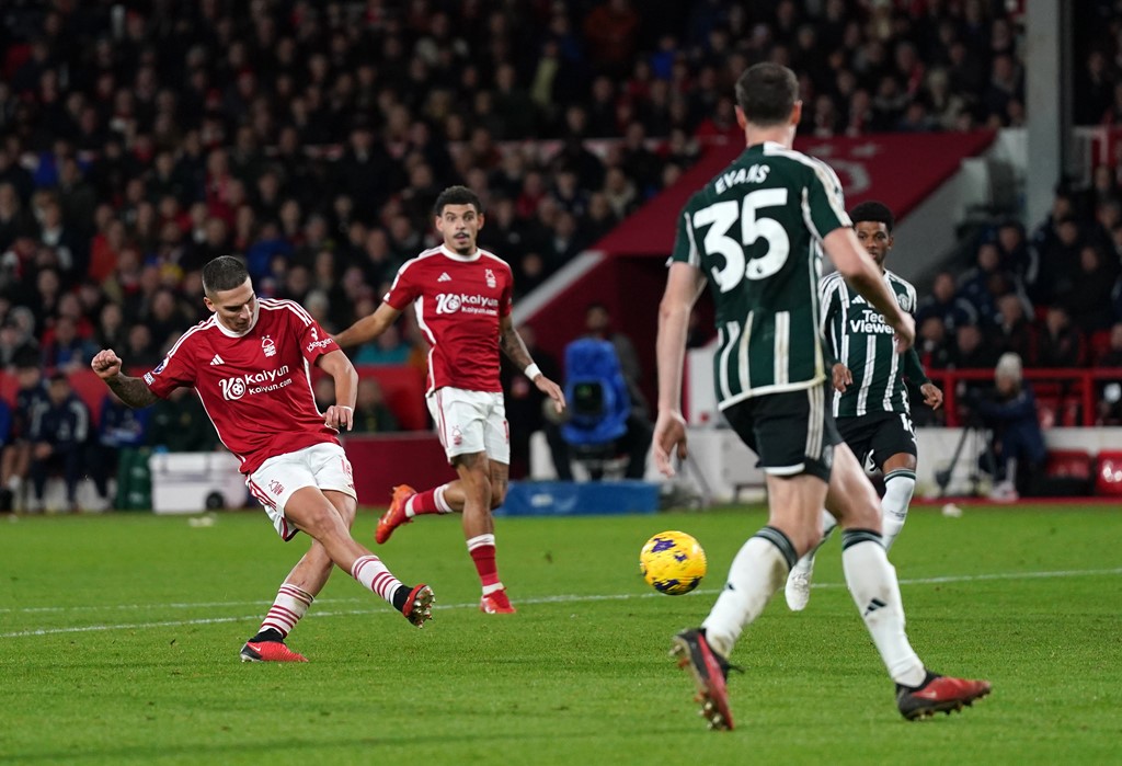 Dominguez nets Forest’s opener v. Man United