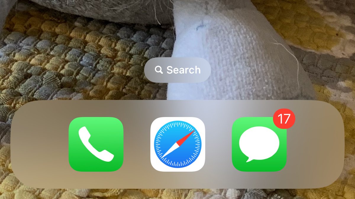 RhondaJSmiley's tweet photo. This is too many texts to wake up to. https://t.co/IPO5dv71o8