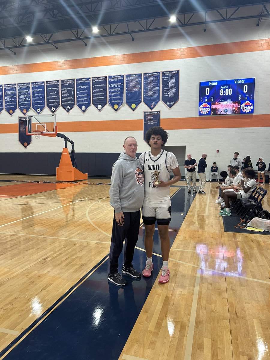 CFABBallTourney's tweet photo. Final score Boys 3rd place game

North Port 58
Venice 48

All tournament team:
Venice- Deylen Platt 57 total tournament points
North Port- Elijah Lubsey 64 total tournament points

Congratulations to Lubsey on 1000 points! 

@NPHSBobcatHoops | @VeniceBBALL https://t.co/C3hN8hfSR2