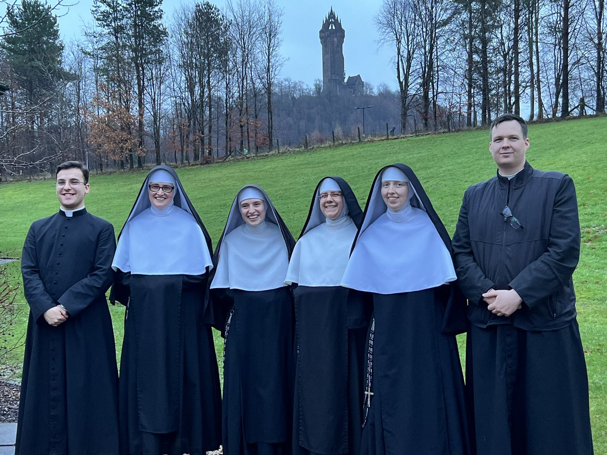 Father Caleb Armour will offer Mass ( non una cum) in Dublin, Ireland tomorrow, Sunday 31st December 2023. 
Venue: Patrician community Centre, Patrician Villas, Stillorgan, Dublin, Ireland
Confession 09:30.  Mass 11:00.
Father Armour will be accompanied by sisters from the CMD.