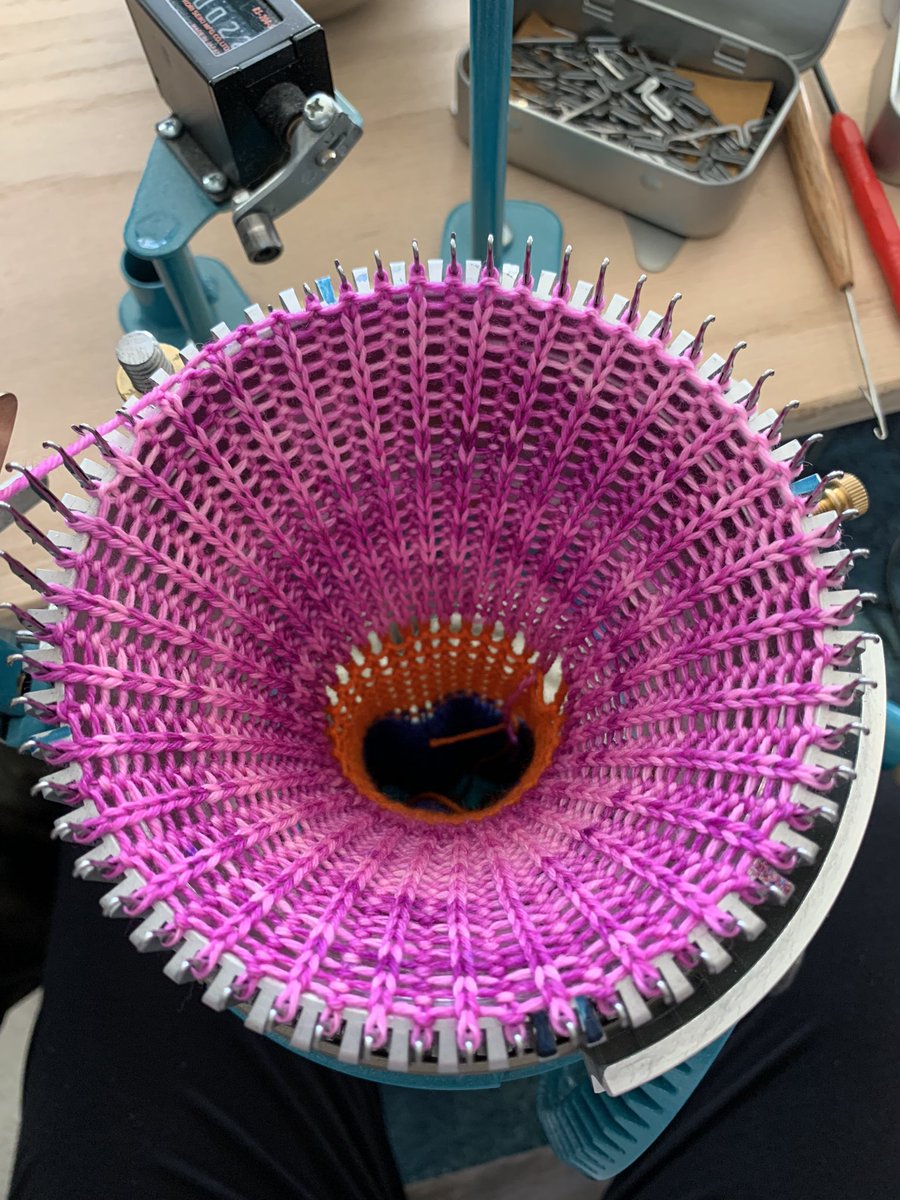 akaIronDragon's tweet photo. A hard-fought battle with my ribber (oh how we hate each other) has yielded my first successful ribbed cuff sock!
…now I have to make another one. 😒
#yarn #knitting #CSMknitting #KnittedSocks https://t.co/RYTueMGOZm