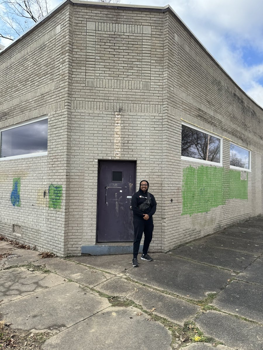 I stopped by Bedford Collab to get a tour! What <a href="/DeAndreDWilson/">Dre</a> has done and continues to do for our community is incredible! Projects like this are inspiring! He turned a vacant building in the neighborhood he grew up in into something special our community will benefit from!