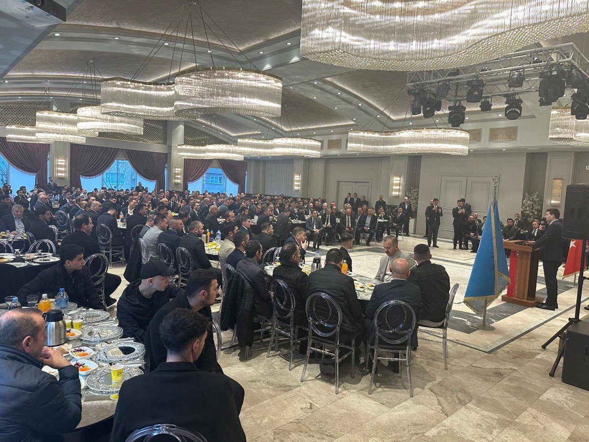 Ülkü Ocakları Genel Başkanımız Sayın Ahmet Yiğit Yıldırım Beyefendinin teşrifleriyle eski Ocak başkanlarının katılımları ile “ Maziden Atiye Ahde Vefa Toplantısı” programına katıldık 🇹🇷

#MazidenAtiyeAhdeVefaToplantısı 
#İstanbulÜlküOcakları 
<a href="/Aalparslandogan/">Alparslan DOĞAN</a>