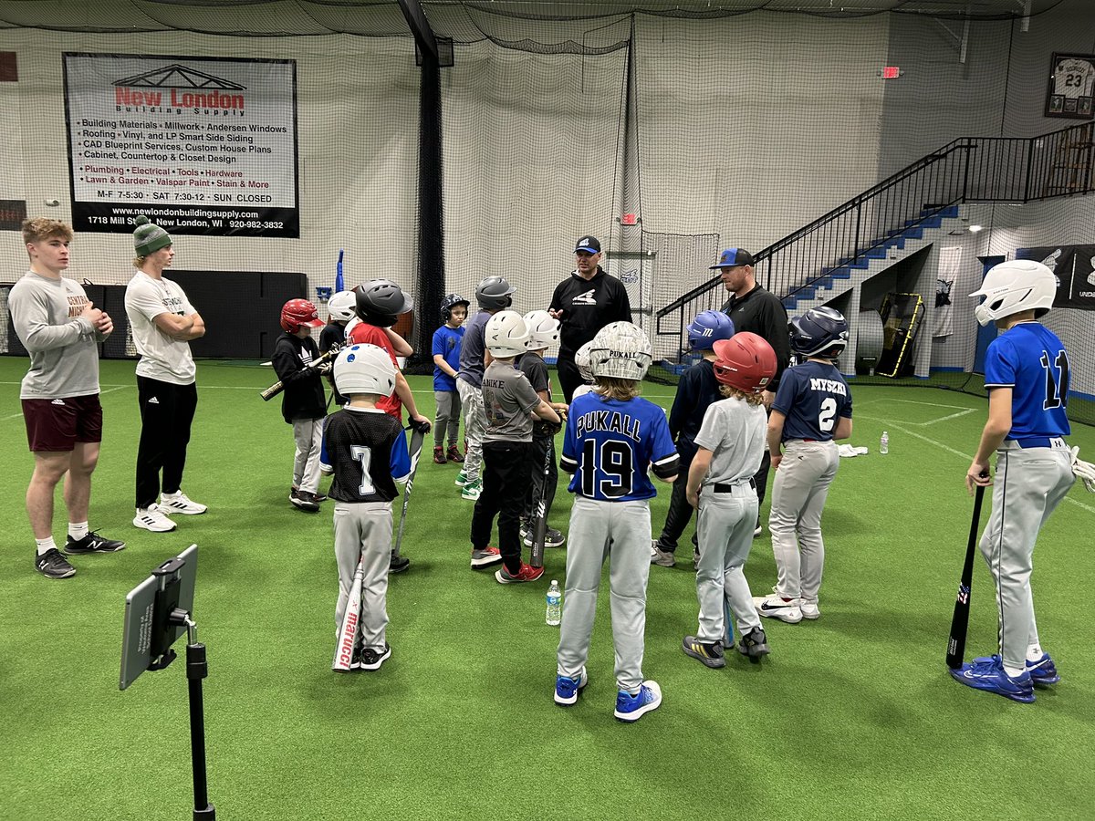 cbtwolfpack's tweet photo. December Hitting Camp is in the books… so much fun with the boys this morning! https://t.co/KbeZgIdwwj