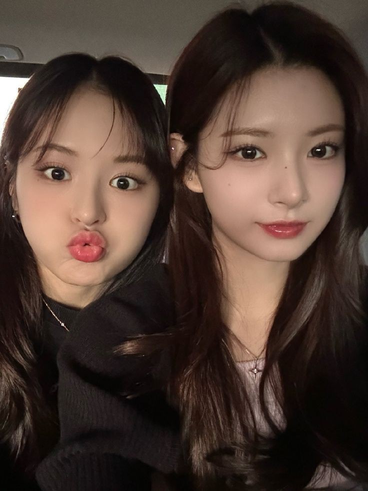 i9funclub's tweet photo. ㅤ
ㅤㅤㅤ𝐖e are 𝕝ookin𝚐 𝑓or 𝕪ou 🍕☆🎪.

𝐍uestras pequeñas de @everglowfk ✭ estan en 𝚋úsqueda de unas 𝚋onitas ⵓ 𓊈 𝐄:U y 𝐘iren 𓊉 📣 para 𝐜ompletarse y poder 𝐜ontinuar con sus pro𝕪ectos. 𝐒olo se pide que sean 𝕣esponsables y ac𝐭ivas en el 𝚐rupo ! ♡ https://t.co/nx4b63TBNC