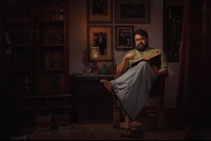 AdarshLFA2's tweet photo. ആദ്യ 10 ദിവസവും രണ്ട് കോടിക്ക് മുകളിൽ കേരളത്തിൽ  കളക്ഷൻ കിട്ടിയ പടങ്ങൾ

1) PULIMURUGAN 
2)BB2
3)LUCIFER 
4)KGF-2
5)JAILER
6)NERU

4/6-Mohanlal🔥

His Family support 🤩🔥🔥

#MalaikkottaiVaaliban #Neru #Mohanlal  #VaalibanVaraar https://t.co/MmZgQCQEtl
