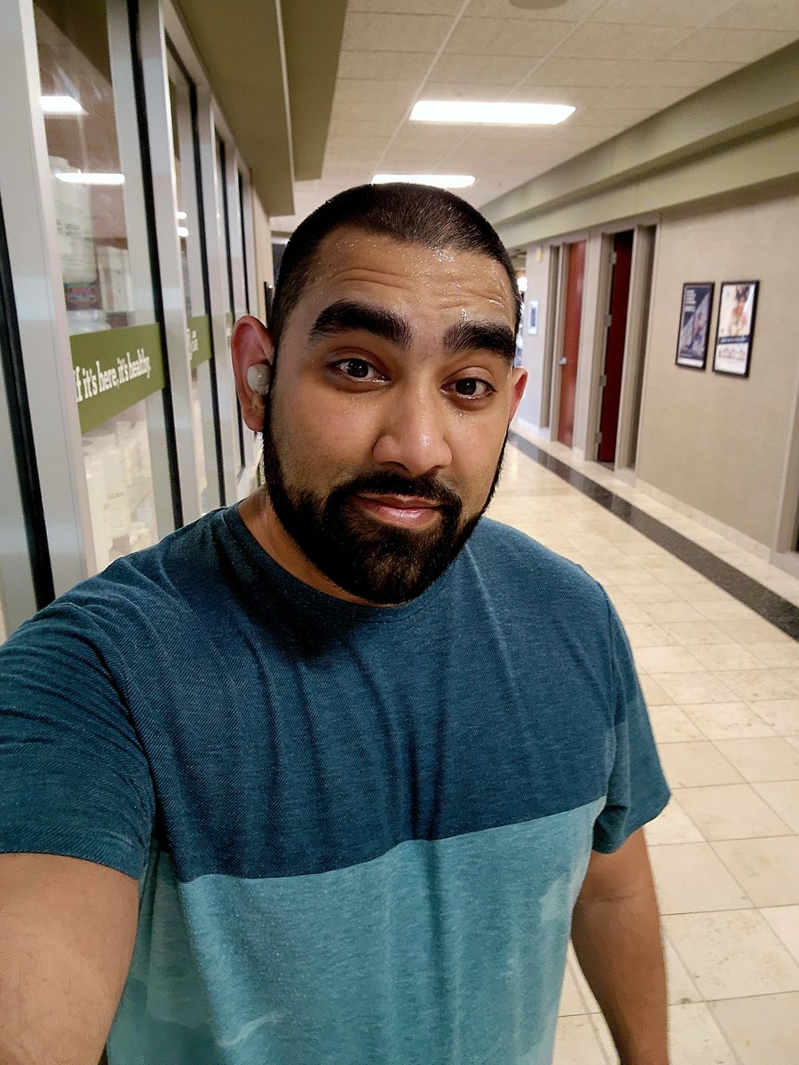 Saturday morning workout complete ✅ 

Hit legs, cardio, then pickleball!
Now I'm going to edit a tutorial to post on HTML, CSS and JavaScript!