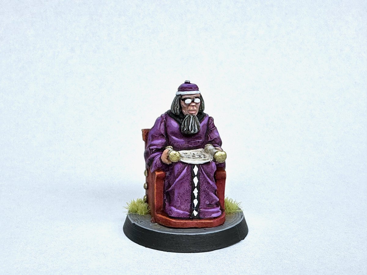 iwouldlike2rage's tweet photo. Looking at resuming our Pulp Alley China Station campaign, so I painted a member of the court of sinister doctor Koo from @PulpFigures (PCS 01).
#wargaming #pulpalley #pulpfigures #miniaturepainting https://t.co/UU0UDfFDhB