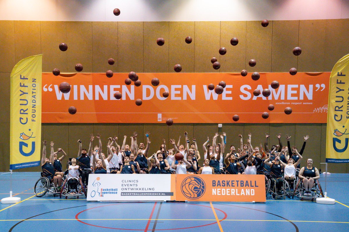 <a href="/Spalding/">Spalding</a> vele malen dank! Door jullie geschonken ballen is ons Winter Camp Experience 2023  <a href="/BasketballExpNL/">BEN Foundation (Basketball Experience NL)</a> in samenwerking met <a href="/Basketball_NED/">Basketball Nederland</a> <a href="/JCFoundation/">Johan Cruyff Foundation</a> <a href="/Papendal/">Papendal</a> een groot succes geworden. 43 unieke atleten hebben de tijd van hun leven gehad. #Trots #Dankbaar