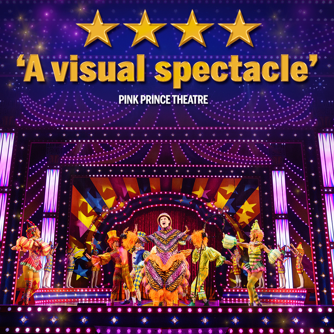 TRPlymouth's tweet photo. The perfect family day out! 🎪 🐻 ✨ Check out these brilliant reviews of Goldilocks and the Three Bears, playing until 13 January. 

Tickets from £18, book now: https://t.co/MSSeG9NYnh https://t.co/H9QCTQC2im