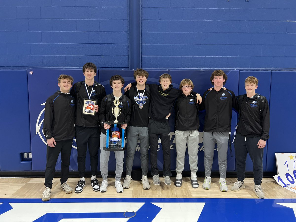 Samdonald32's tweet photo. Christmas Tournament Champs! Perfect way to score 1000th point with an old school CNR dribble hand off. Best group of guys to do it with. @CHSEaglesHoops https://t.co/Y8Z6Bsu2Jo