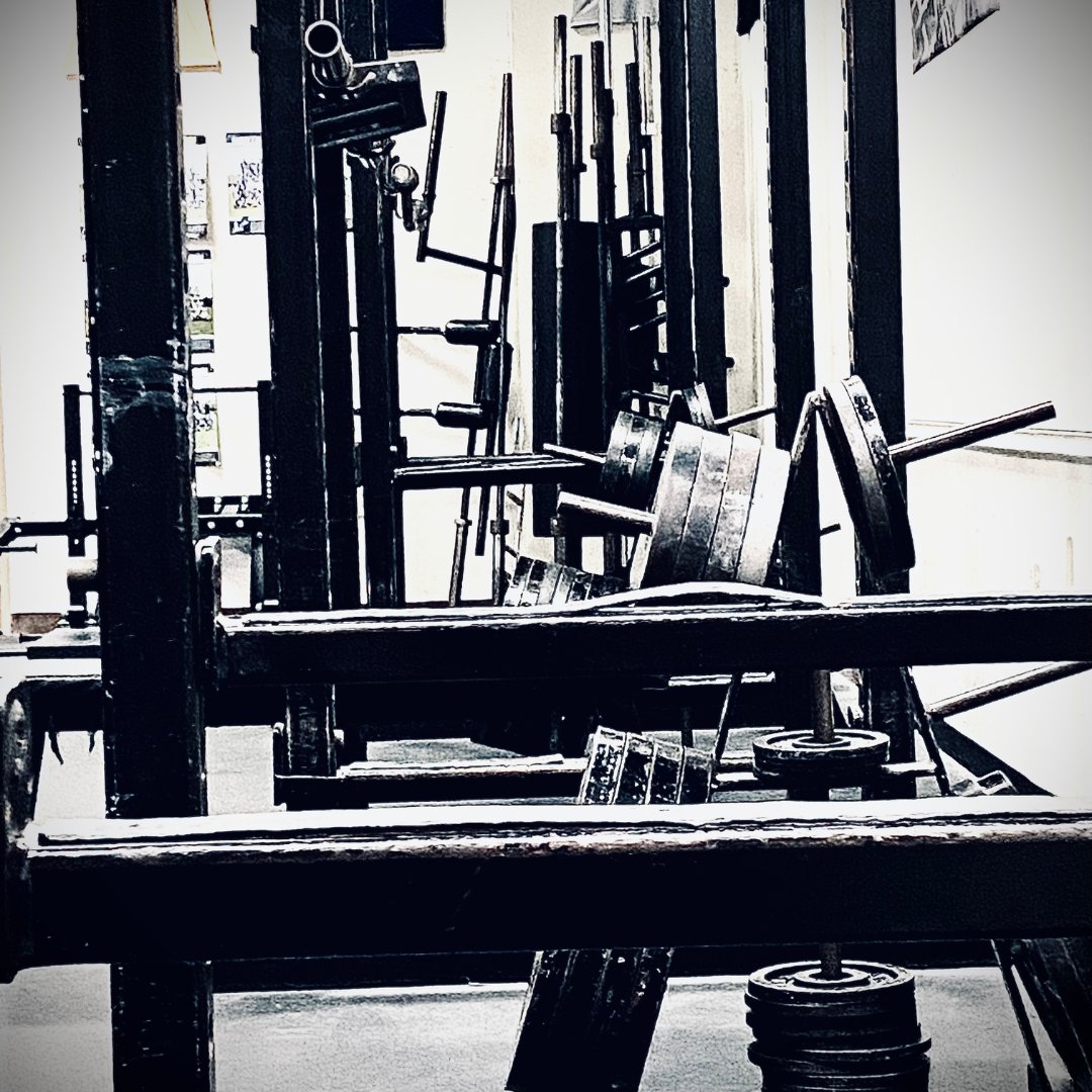 IronAthlete215's tweet image. Looks like Opportunity to me!
New year coming!  what are you working on?

#safetybar #yokebar #squatbar #beltsquat #lansdale #powerlifting #Localgym