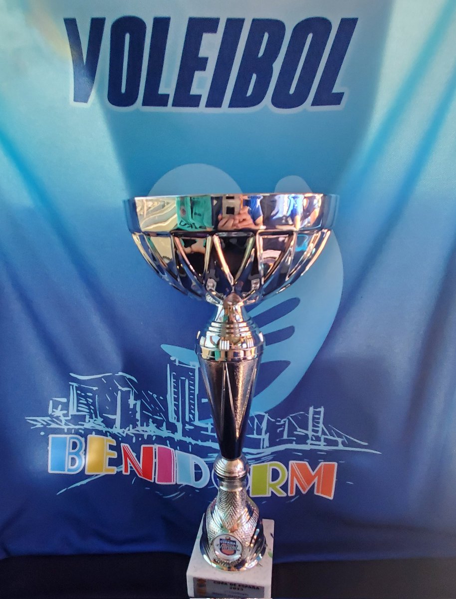 Esta <a href="/CopaEspanaVB/">Copa España Voleibol</a> no la podré olvidar. Ha sido muy especial.
Estoy muy orgulloso de los jugadores del Hoteles Poseidón infantil masculino por su rendimiento y su comportamiento.