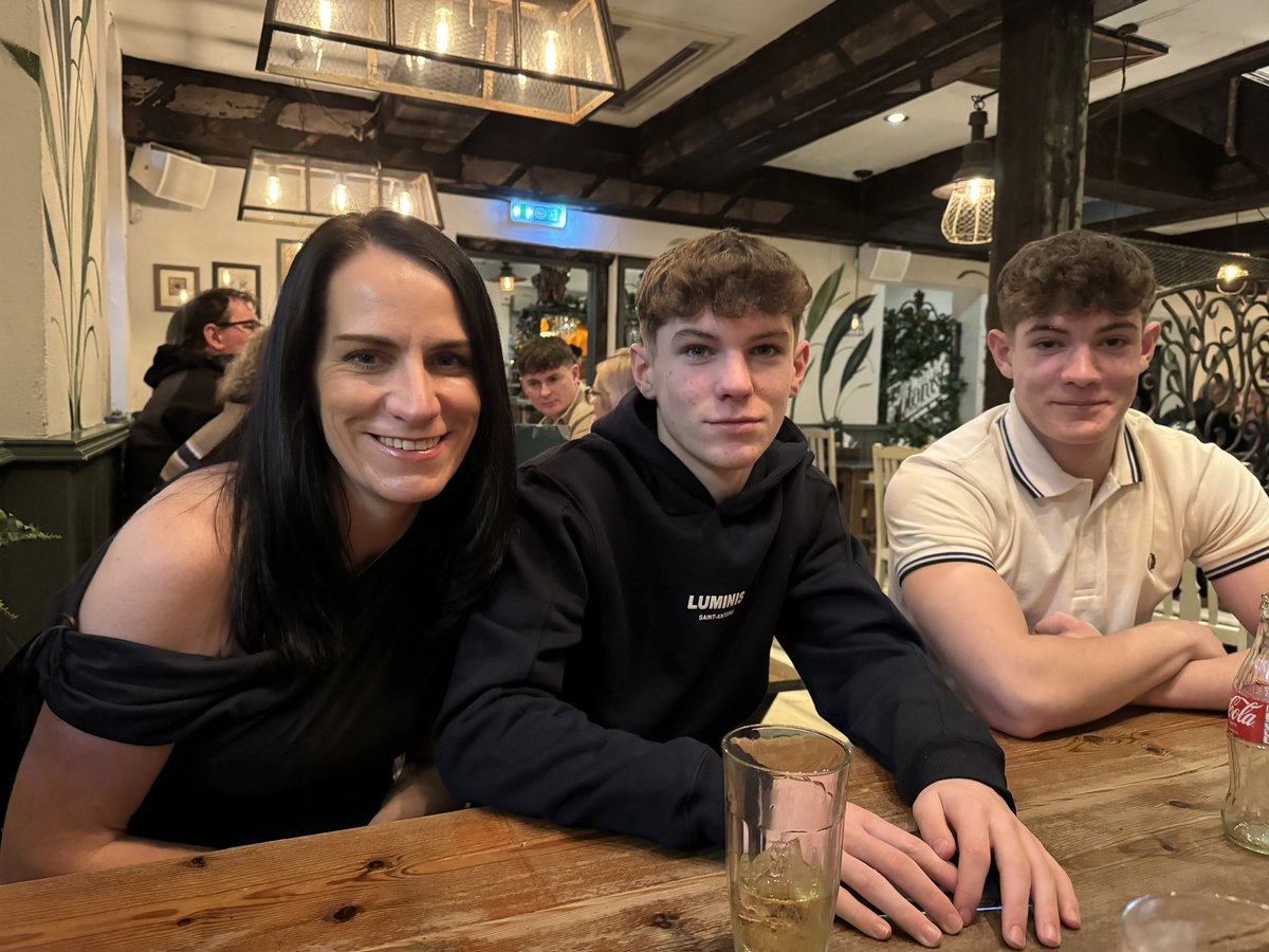 Helen Robinson tweet media