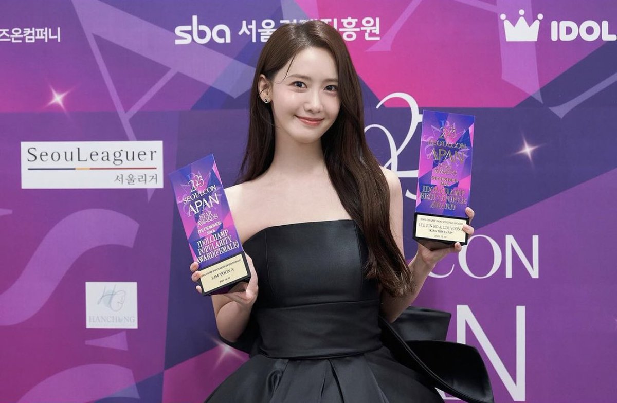 ordinarynojaem's tweet photo. limyoona__official’s IG Update

“ActressYoong who received ‘IDOLCHAMP Popularity Award, Actress’ and ‘Best Couple Award’ at the 2023 APAN Star Awards 🏆 

It was a great day to be able to wrap up the year together with Sarang 🫶🏻
Thank you❣️” https://t.co/OV1kmGg9Le