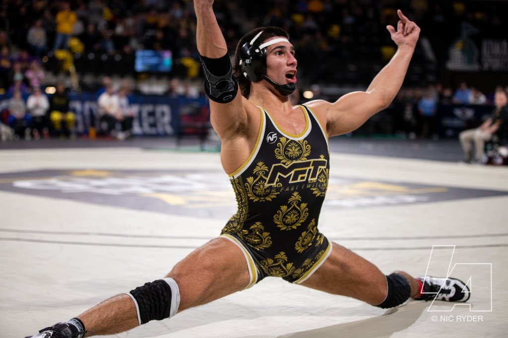 IAwrestle tweet media