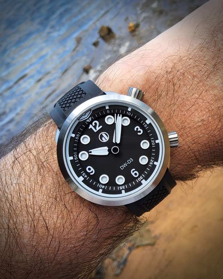 Black on 🖤 #watches <a href="/duzuwatches/">duzuwatches</a> #cool #timepiece #watchcollector