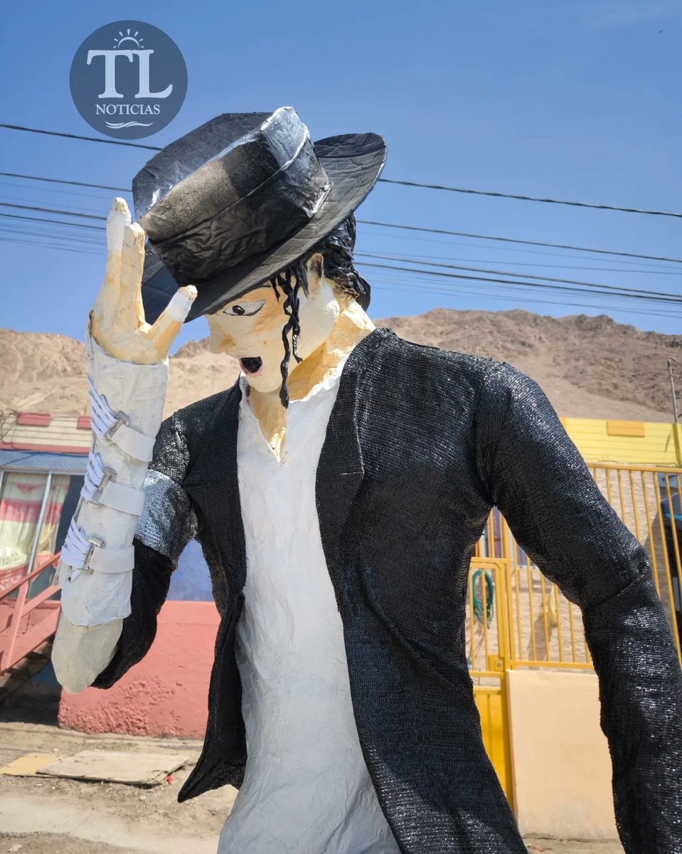 TocopillaOnline's tweet photo. Monos de fin de año en Tocopilla, parte III https://t.co/N01Hl9YSqq