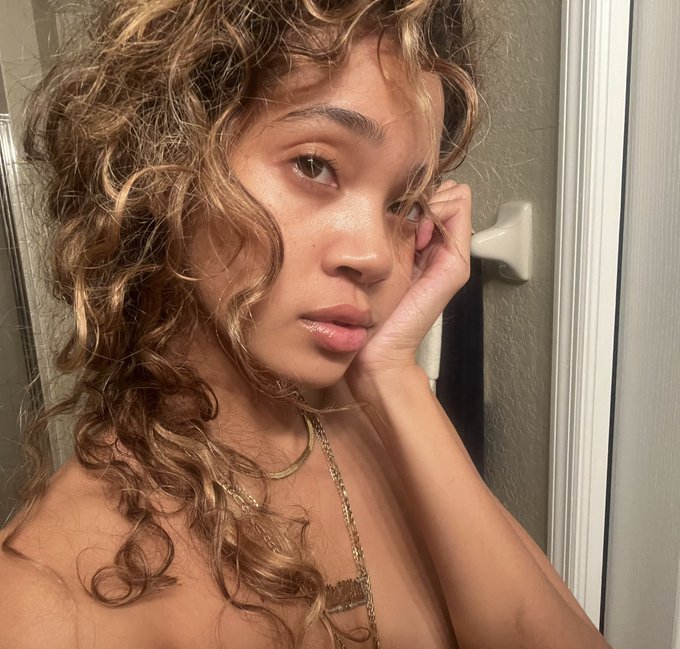 Ain&rsquo;t no makeup bihhh https://t.co/L4HLLO4xOF