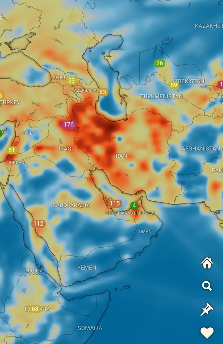 شاید مدام سوال کنید که چرا سطح بارش در کشورهای همسایه با ما متفاوت است‌
چرا در ترکیه و حتی عربستان صحرایی برف می‌بارد و در کشور ما نه.
جواب در نقشه زیر است. ما مرکز آلاینده ها و گرمایش در خاورمیانه شده ایم. نه در مقیاس شهرها که در مقیاس فضای یک کشور آلاینده تولید میکنیم