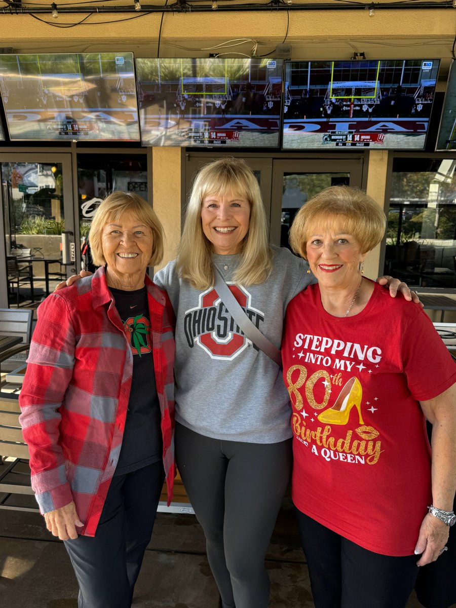 Thank you to our fans for joining us at our 3 gamewatch locations this football season.🏈We love our partners <a href="/oggisdelmar/">Oggi’s Pizza Del Mar</a>, American Junkie, and Break Point PB for hosting us in a fun atmosphere.🎇

Happy New Year🎊 and GO BUCKS!🌰🌴#BuckeyeforLife #GoBucks