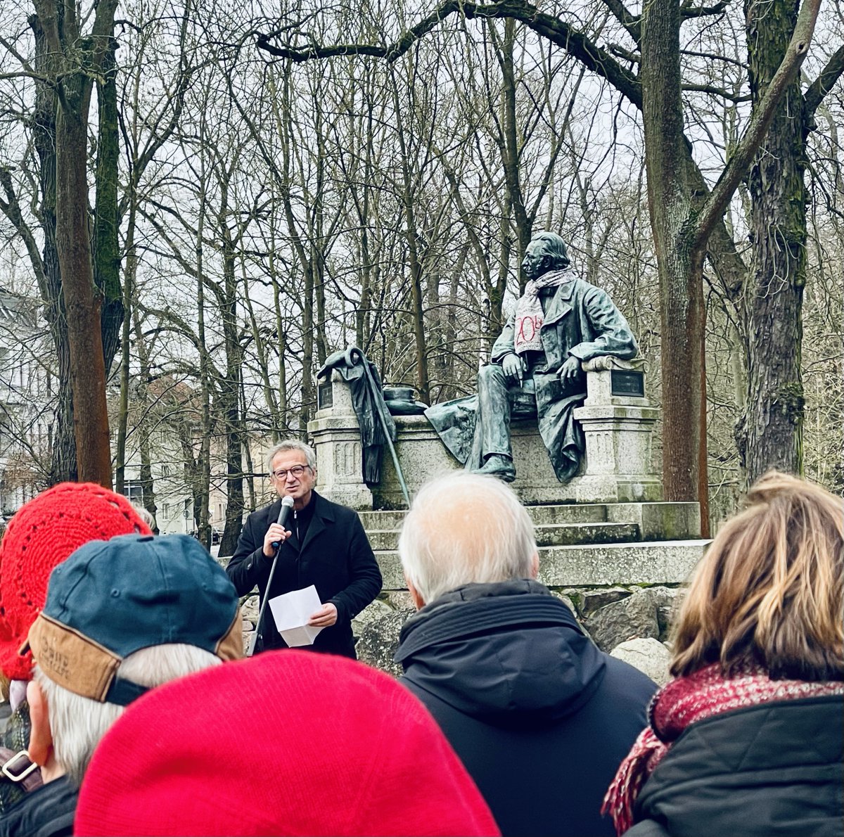 Theodor Fontane tweet media