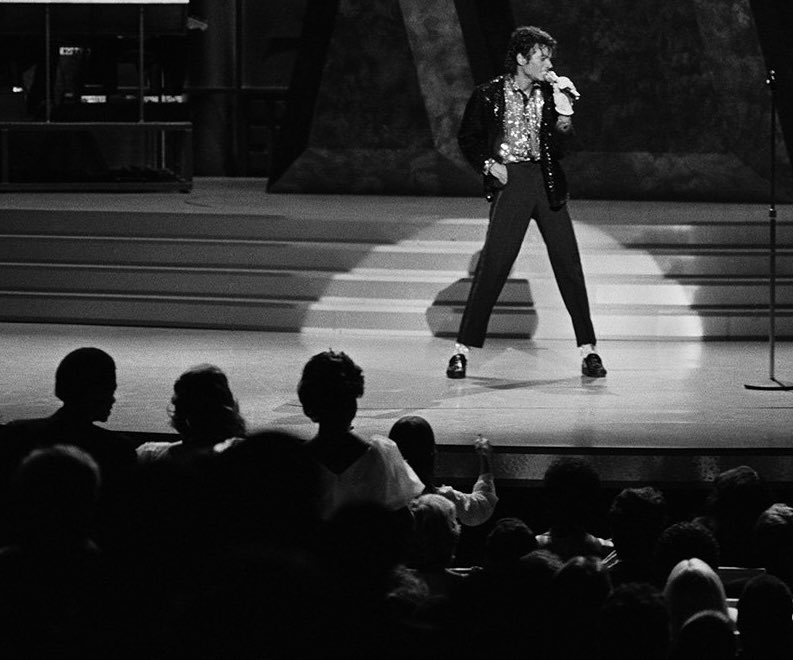 TheSteveSimon's tweet photo. You can go back in time to any concert or musical event/performance. Show me in a photo. https://t.co/tPFVO0jXKf