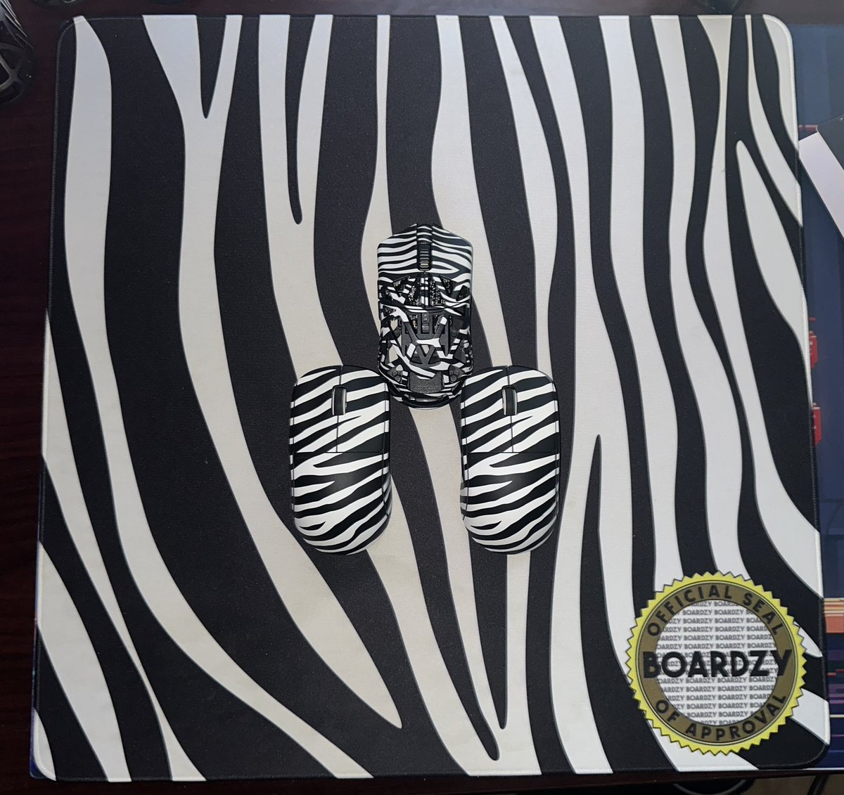 boardzyxd's tweet image. DAY 12 OF 12 CHRISTMAS GIVEAWAYS 🎄
TWELVE Gamesense Radar Boardzy Edition Mousepads 🦓

Like+Retweet ❤️♻️
Follow @boardzyxd @Gamesense_gg 
Tag a friend 😱

12 WINNER PICKED 1/5/2024 
WORLDWIDE 🌍