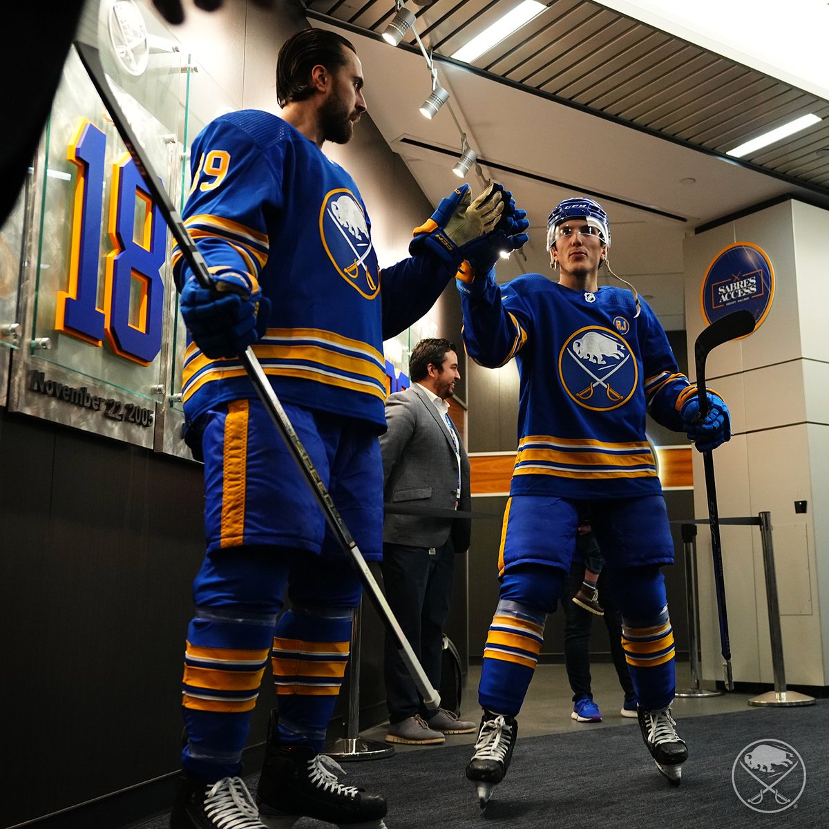 Let's get it done, boys ⚔️

#LetsGoBuffalo