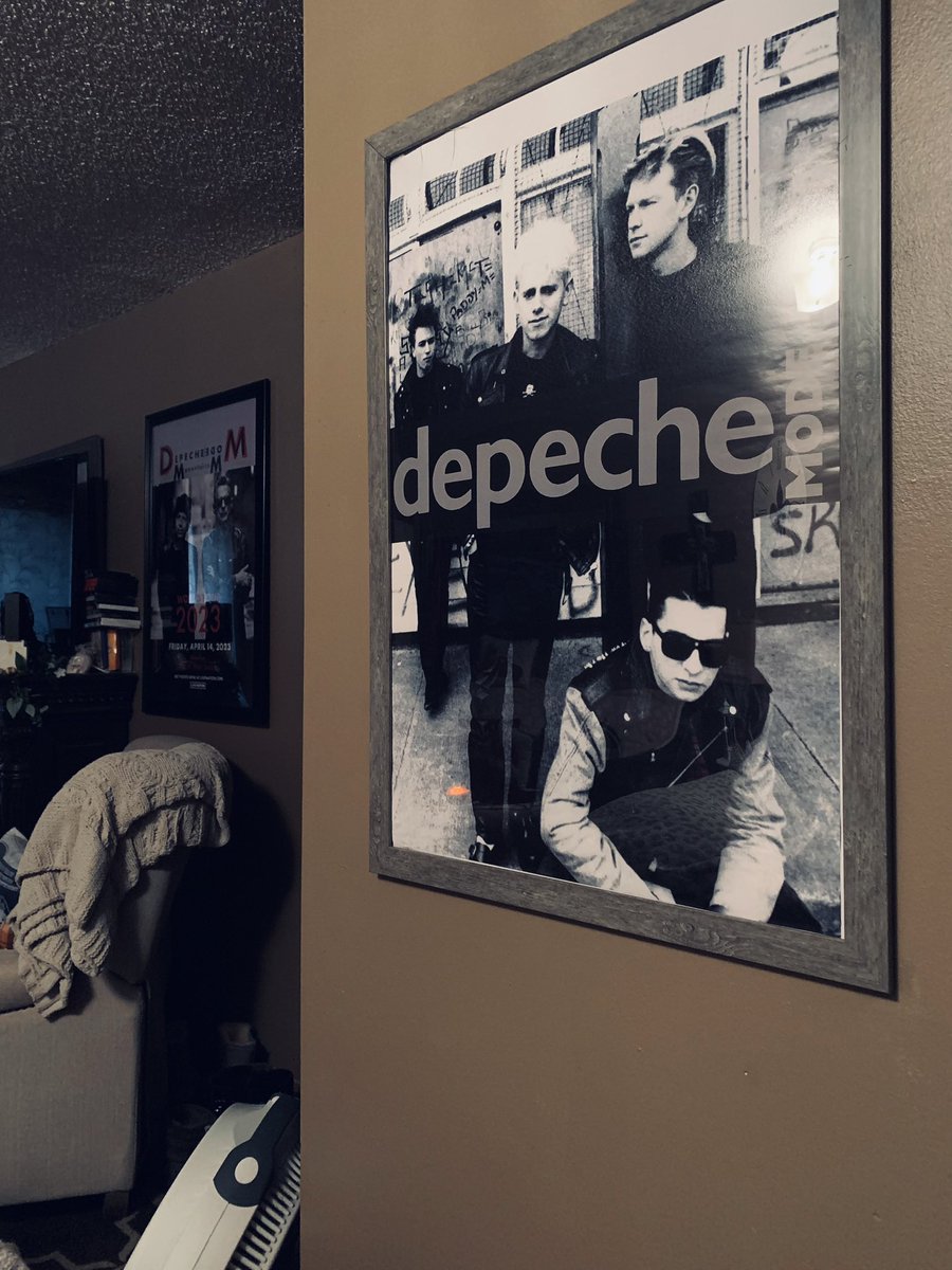 KMode_Devotee's tweet image. Oh yeah she’s beautiful hung up 🤩 🫶🌹🌹#DepecheModeAddict 
#BlackCelebration
#DepecheMode 
#Devotee