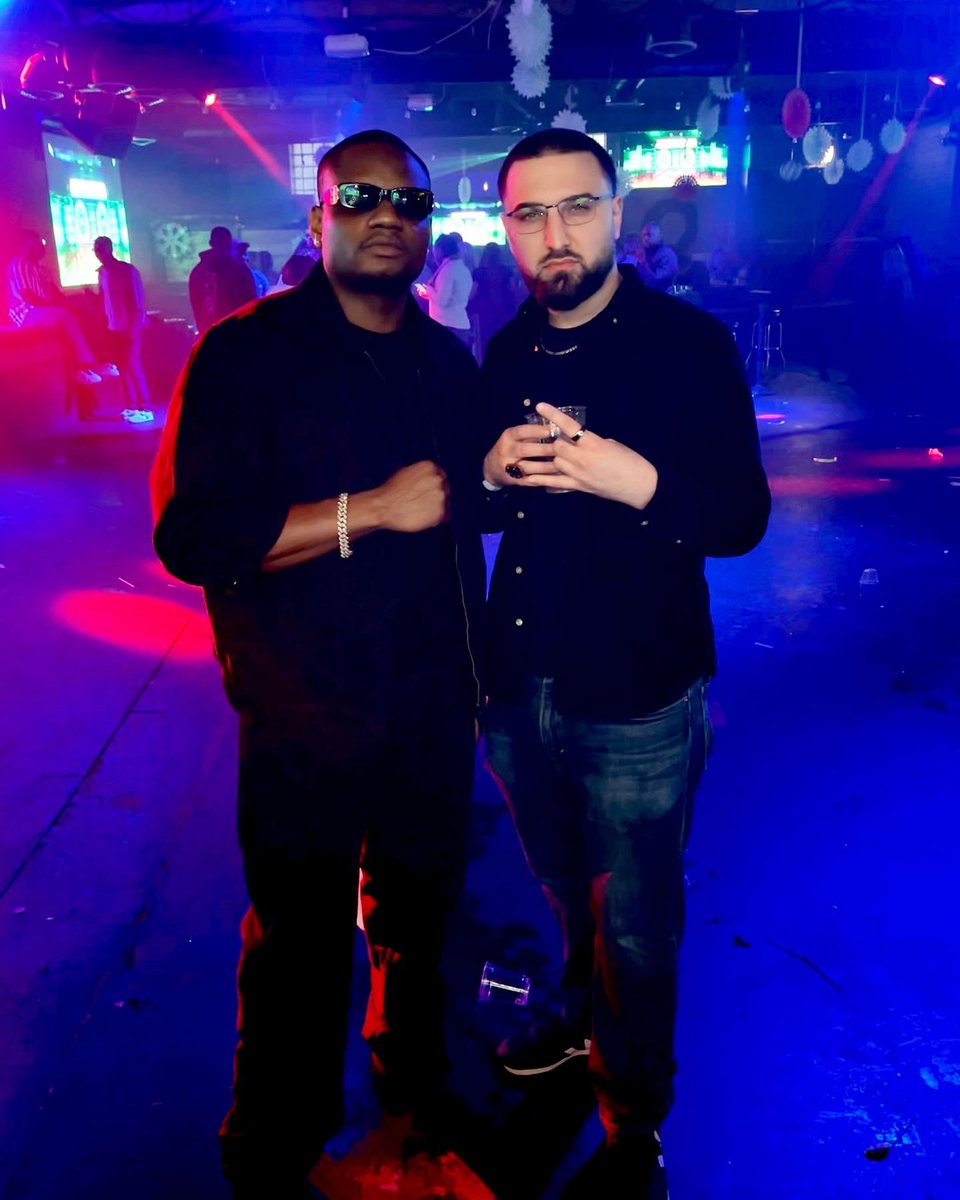 LilOleP's tweet photo. @DJ_Tunez said we gotta link in #Chicago for his Blackout tour stop 💪🏼🎶
Such an incredible night.

We met 5 years ago while filming a commercial in #Milwaukee w/ @Giannis_An34 &amp; ended up kicking for the night. 

Stay tuned for 2024 announcements ✨ #ViBEMusic #DJTunez #Music https://t.co/OF6Fsj4LjP