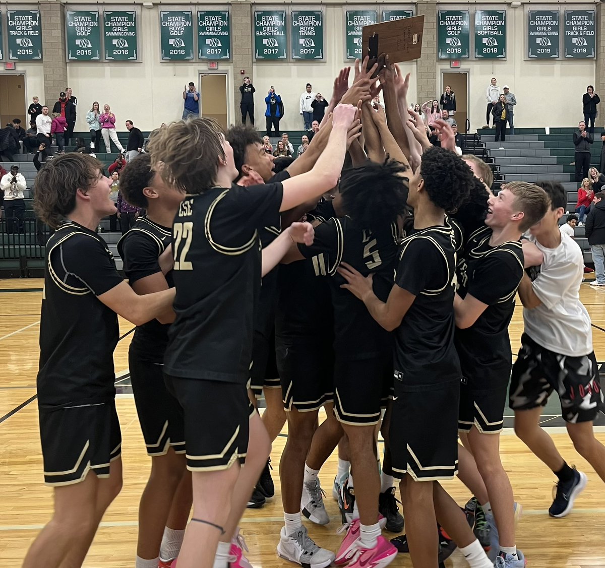 LSEAthletics's tweet photo. Congratulations to Coach Werning, his staff, &amp; the LSE Boys Basketball team on your HAC Tourney Championship! KP!! Go Knights! @LSEBBasketball https://t.co/ApUcGHRNqc