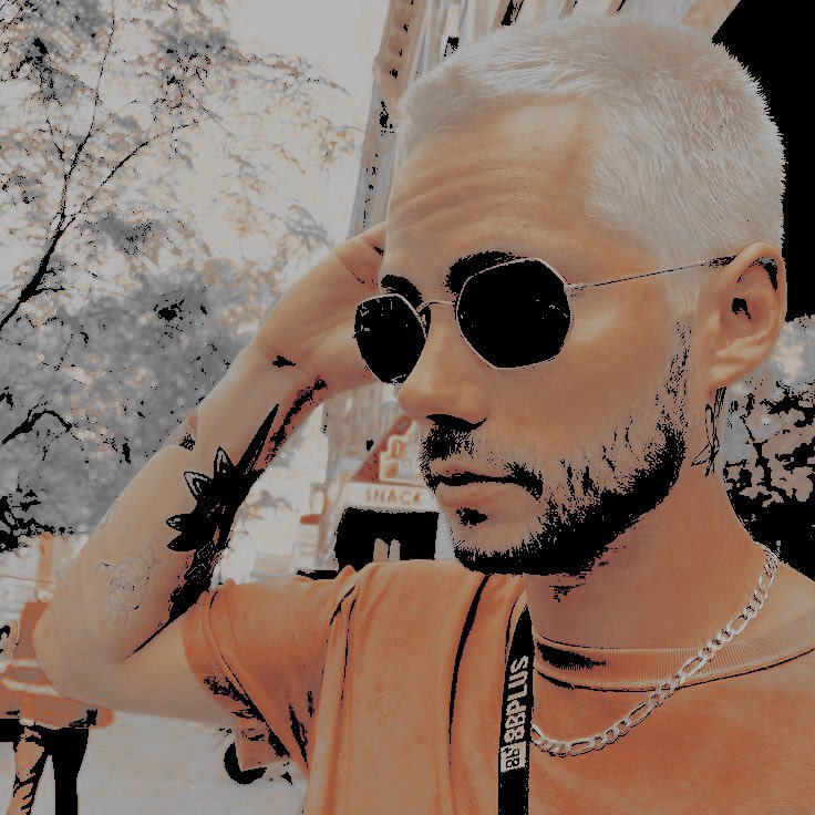 TWISTEDGCMES's tweet photo. ⠀
⠀⠀
⠀⠀⠀⠀  [—he’s the devil . - ! ] 
⠀⠀⠀
⠀a literate oc for the horror verse. 22. single . ms ⁞ mv. college student ⁞ dealer . born    ⌗ 𝗡𝗬𝗖 

    ⌗🦇----      * HEAVEN AND BACK
by ChaseAtlantic © TWISTEDGCMES ıllı ⌗777🕷️

⠀   ♥︎⠀／ 𝗋𝗈𝖼𝗄𝗌𝗍𝖺𝗋.⠀ https://t.co/6A3DRWSr37