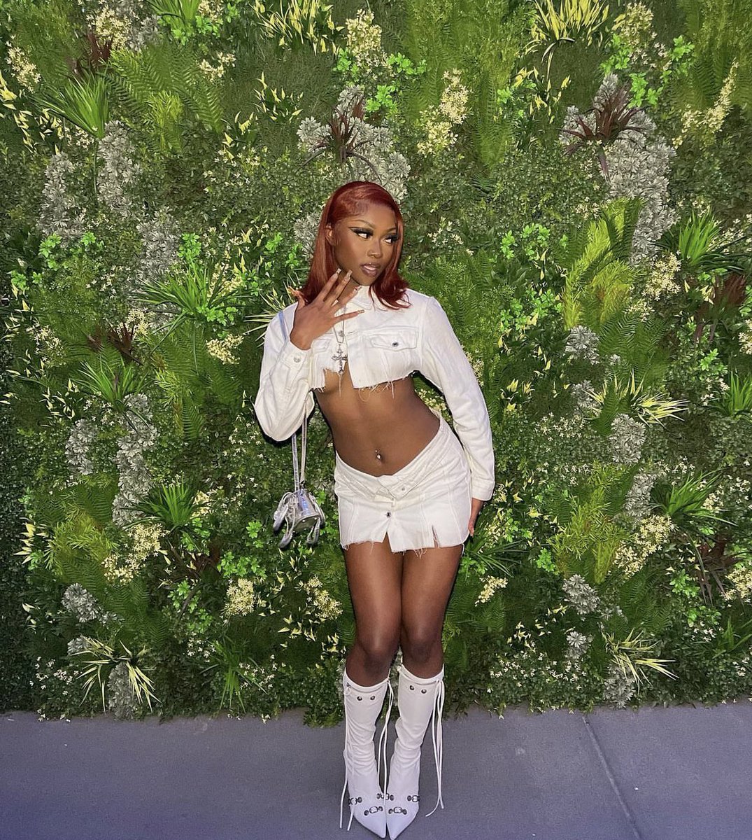chelstharulaa's tweet photo. 4 more because I really ate this year 😞 https://t.co/nSiPWdJxFA
