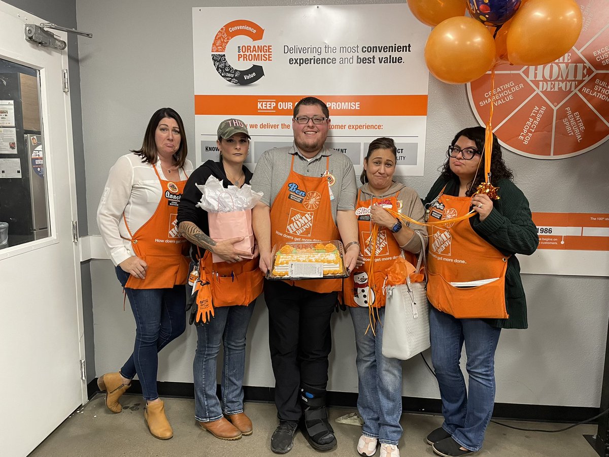 Mark Benavides tweet media