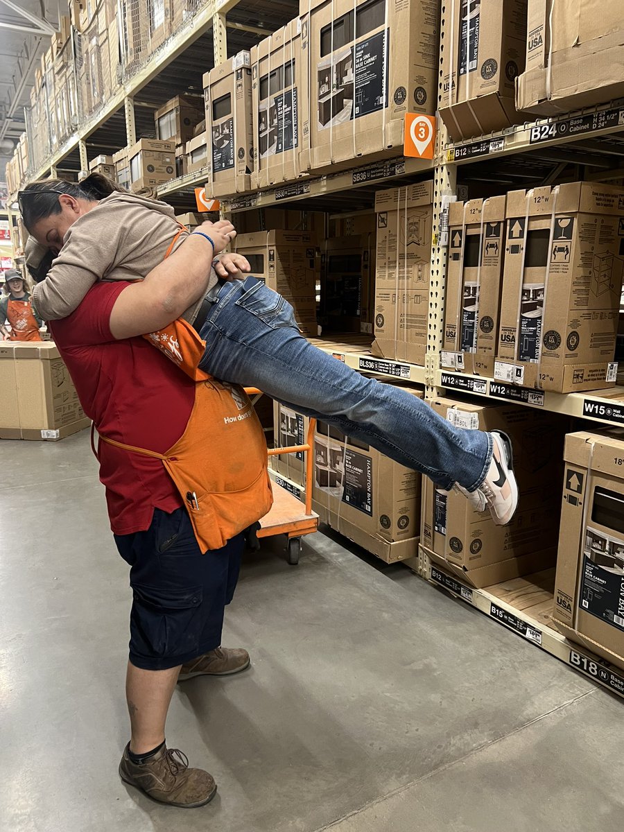 Mark Benavides tweet media