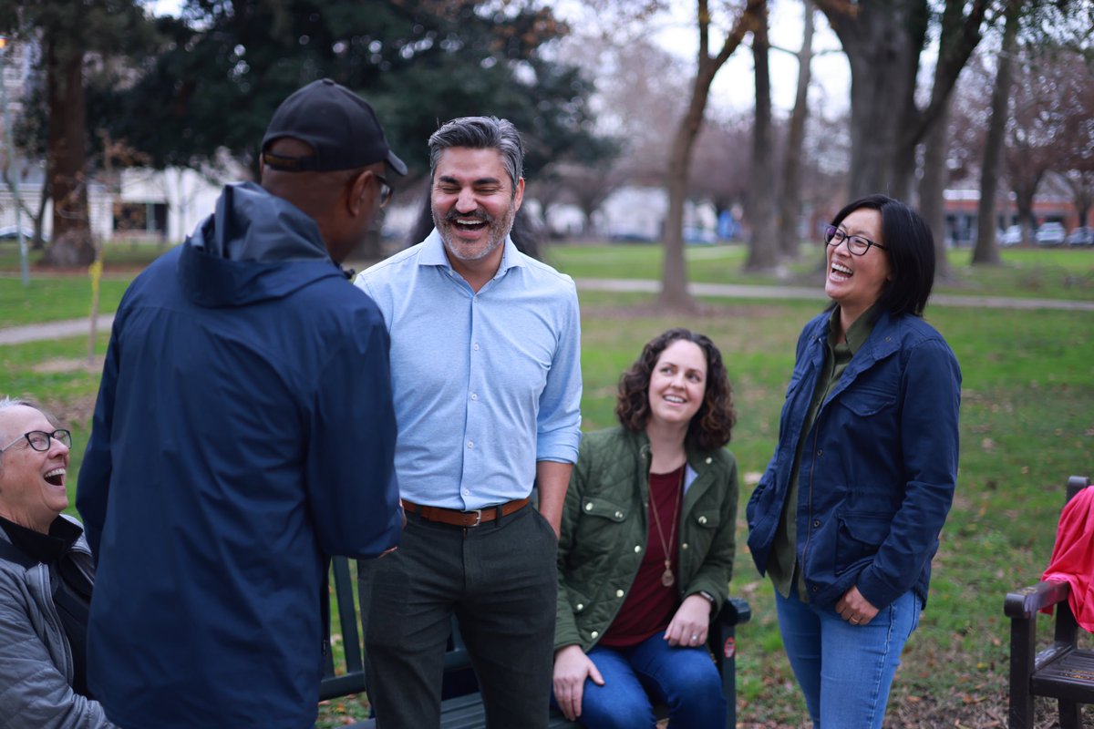 We’re working hard to get our message out to voters! Here’s an outtake from yesterday’s campaign photoshoot. Help us feature the real photos through our paid comms program by donating $25, $50, $100 or more by midnight tomorrow! Link 👉🏽 bit.ly/3ttHNmq