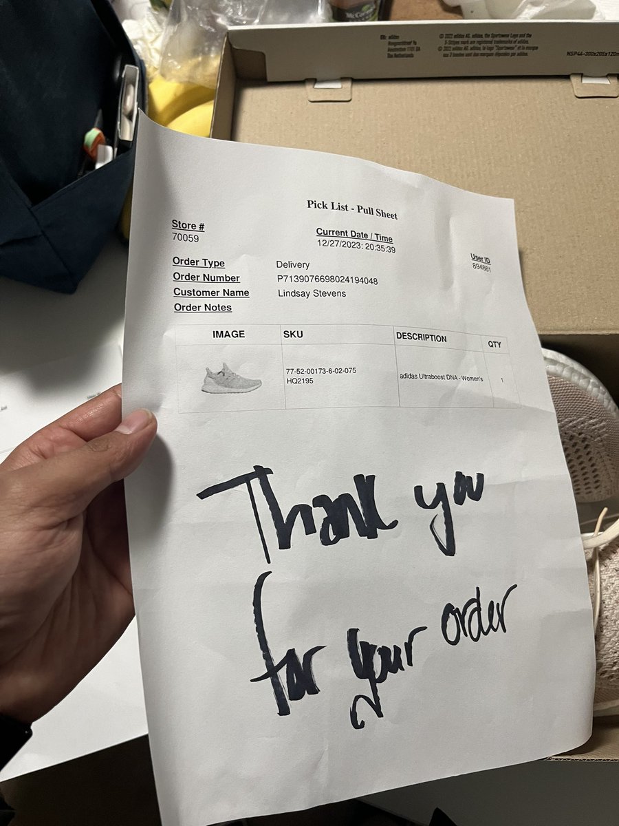 AkhilDeepSharma's tweet photo. Yoo! Enough is enough, the order again came wrong. What the hell is wrong with champs. Got the wrong order second time in a row. I don’t know what i have done wrong here. I was supposed to get shoes in third picture. @champssports https://t.co/47ZT78RoYO