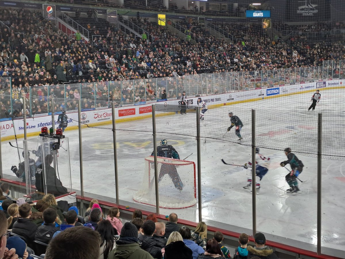 Cottse's tweet photo. Belfast Giants ice hockey 🏒 🏆 Brilliant spectacle, new Sport for me to follow, loved figuring out rules (still), 6 man a side, three quarter's, hi rotation of players/subs throughout (physical) Good craic at intervals and drops during game. https://t.co/QGesEGfjmW