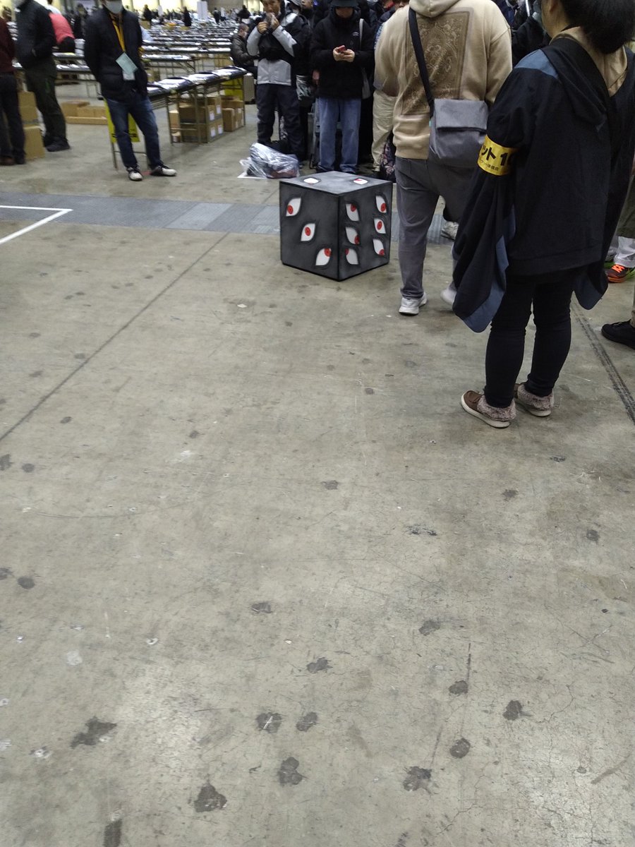 マクラ tweet media