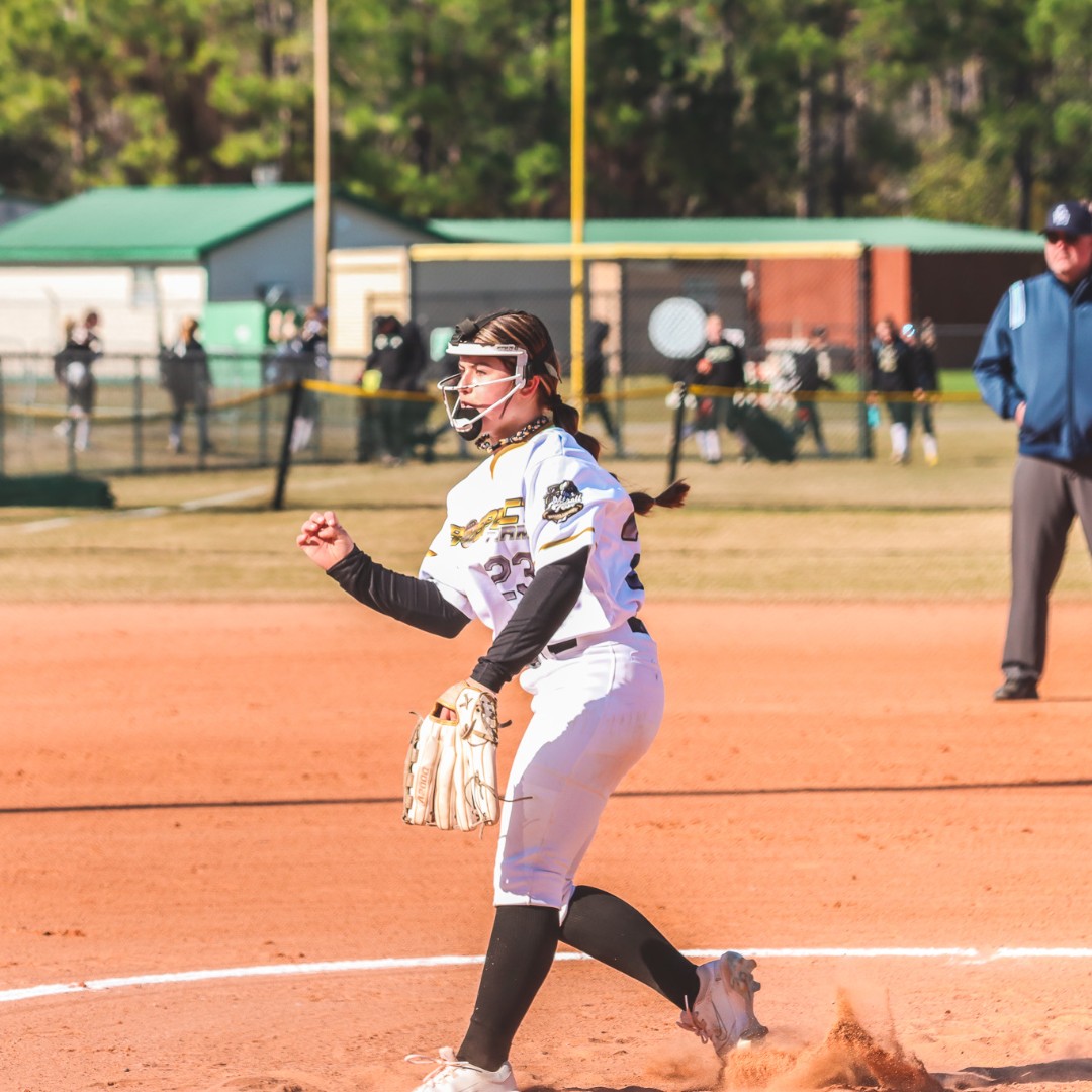 Pool Play ✔️

Bracket Play ⏭️

#GameDayUSASB #PROSPECTTEAM #SoftballFest